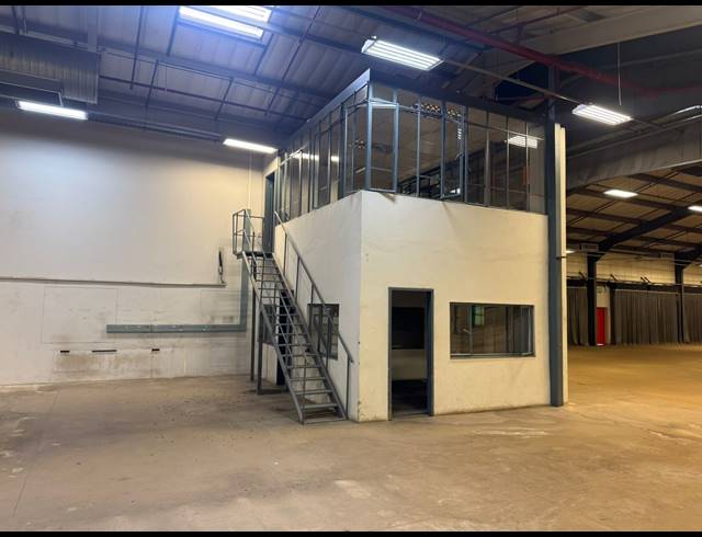 6,873M² WAREHOUSE TO LET IN HERMANSTAD